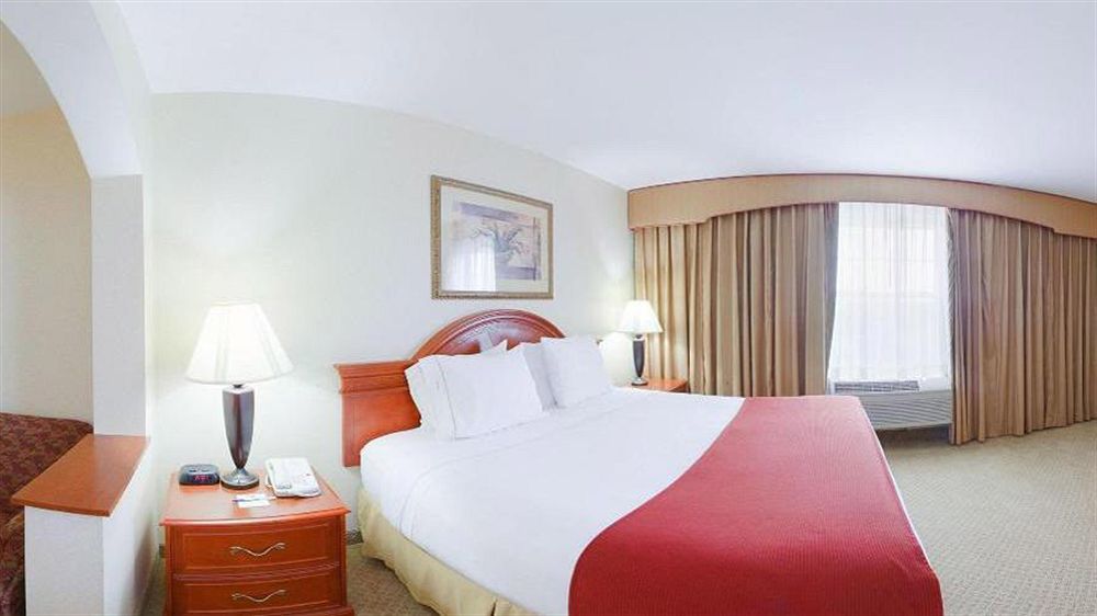 Express By Ihg 3* Mystic