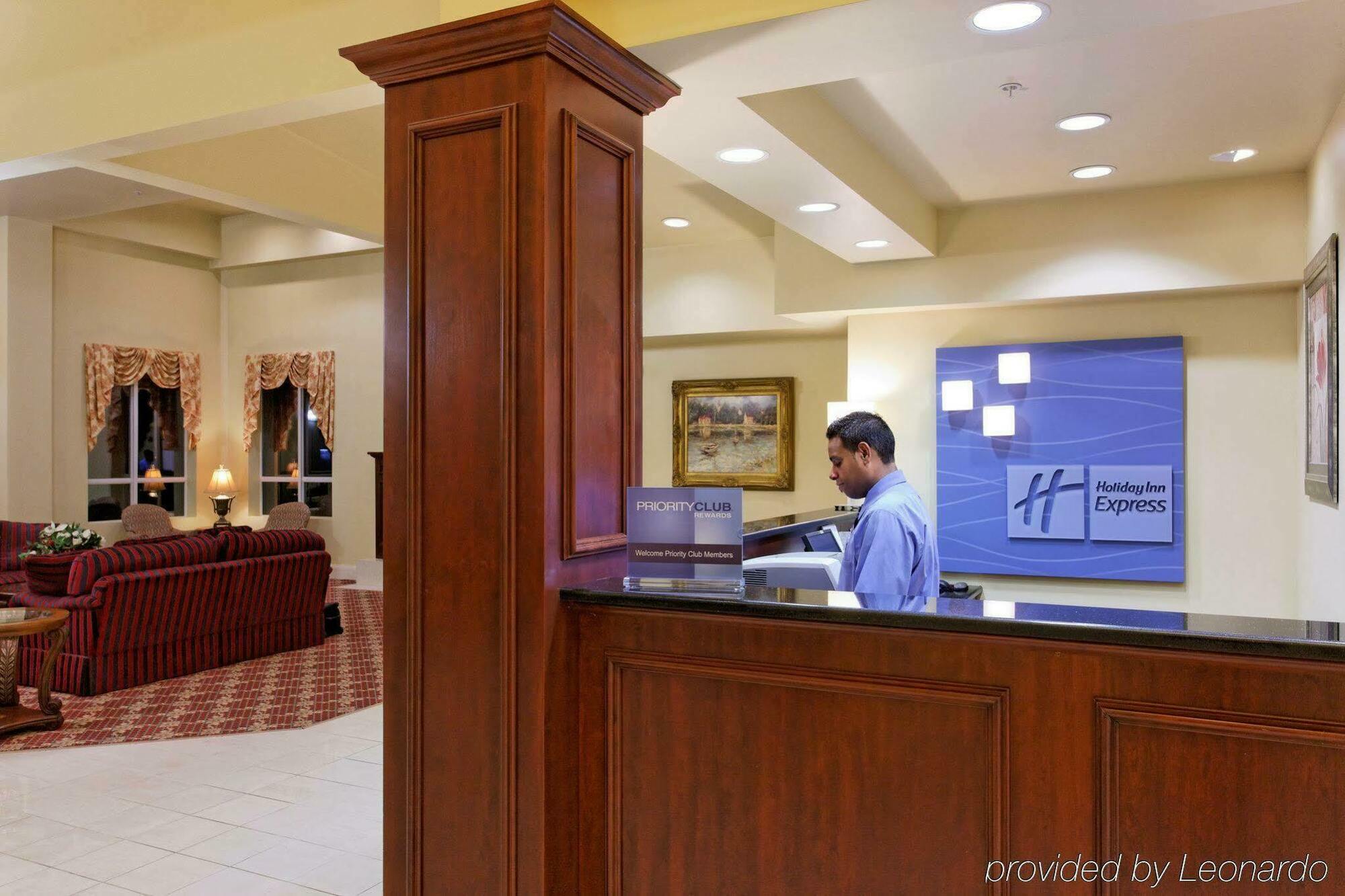 Express By Ihg 3*
